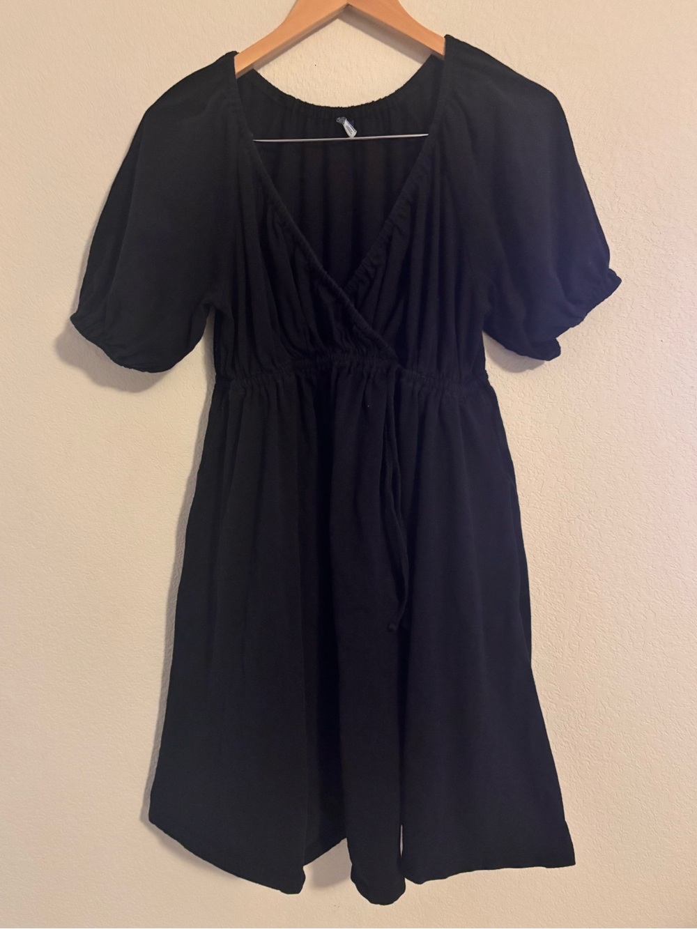 Old Navy Black V-Neck Short Puff Sleeve Dress